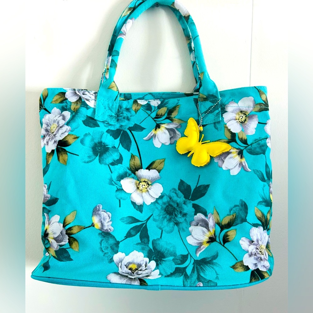 CANVAS TOTE WITH BUTTERFLY 🦋 CHARM POCKETS FOR CRAFTING JWELRY ECT EX CONDITIO